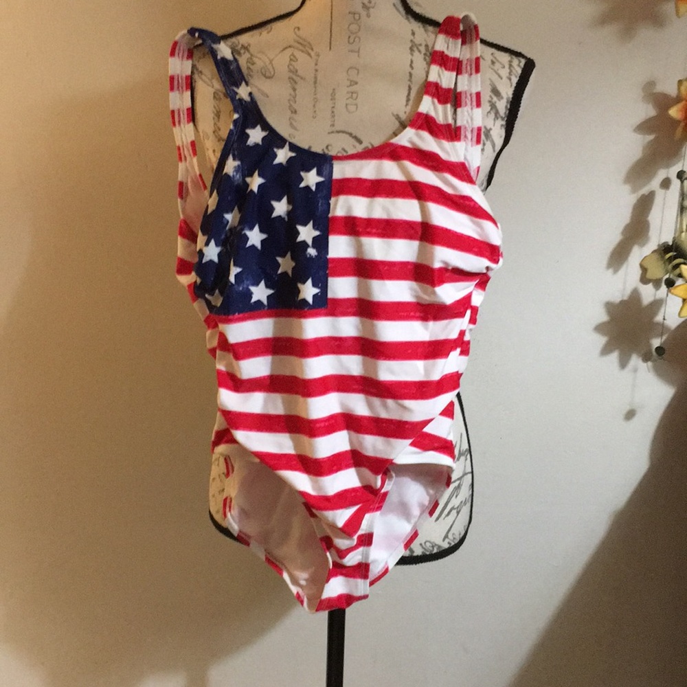 One piece m size top